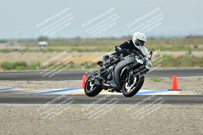 media/Apr-18-2025-TrackDaz (Fri) [[45f5874c44]]/C Group/Session 1 (Turn 7)/